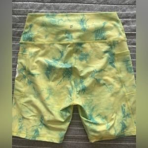 Peloton Cadent Bike Shorts size Large. Only worn once.